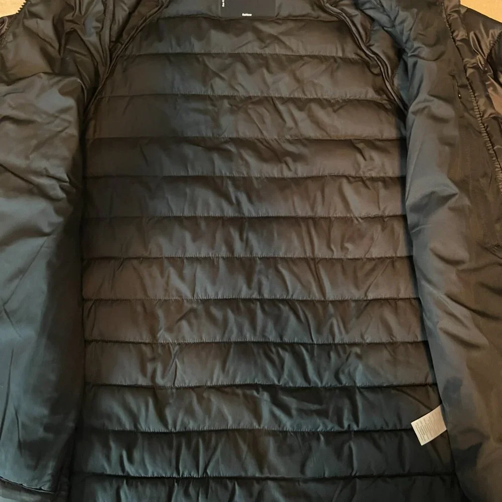 EVERLANE Women's Renew Lightweight Puffer Jacket - Black,  Size Large -  EUC - Picture 5 of 16